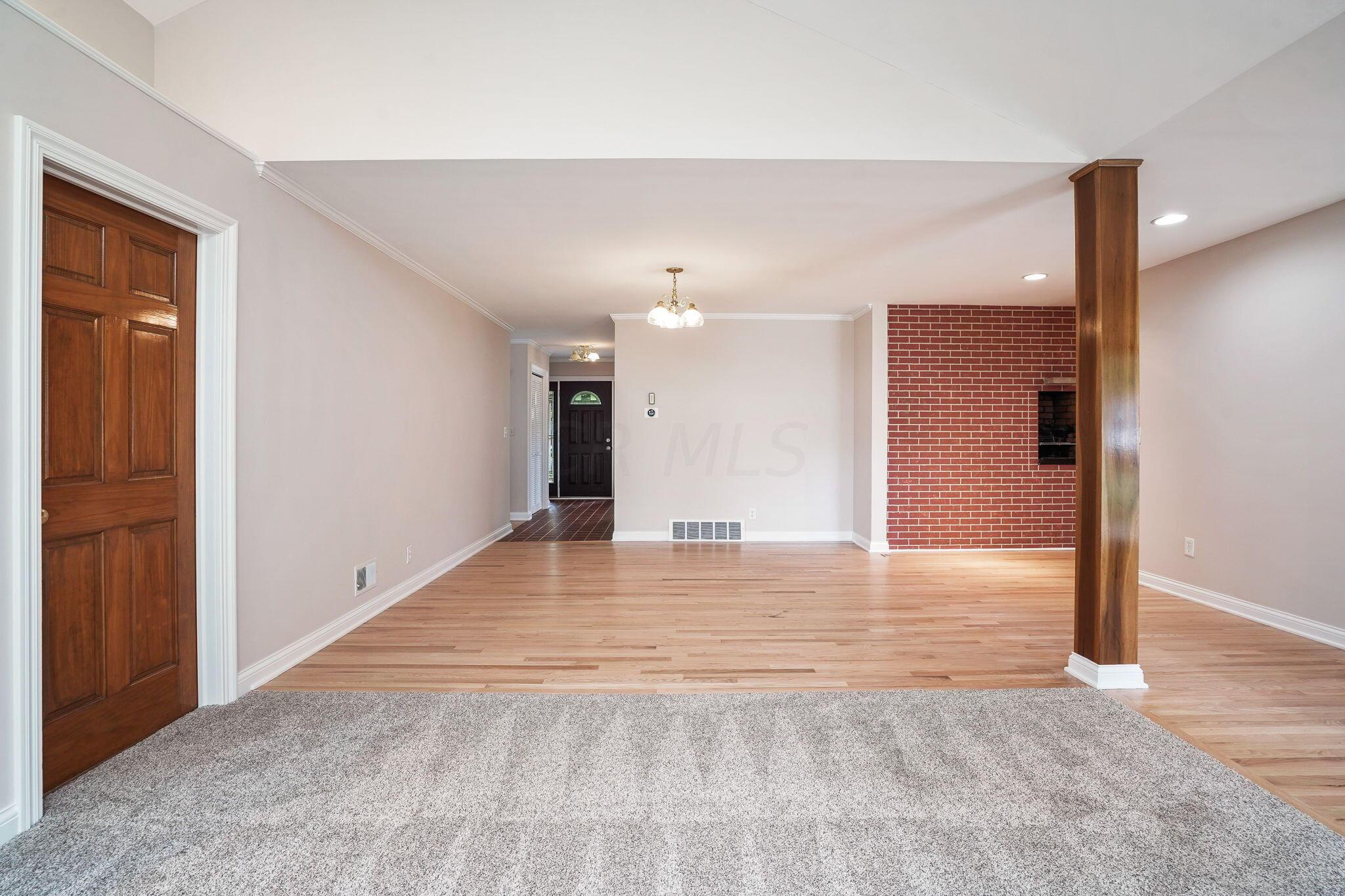 3777 Walhaven Road Columbus, OH 43220 - Photo 27 of 70 27-web-or-mls-DSC05131