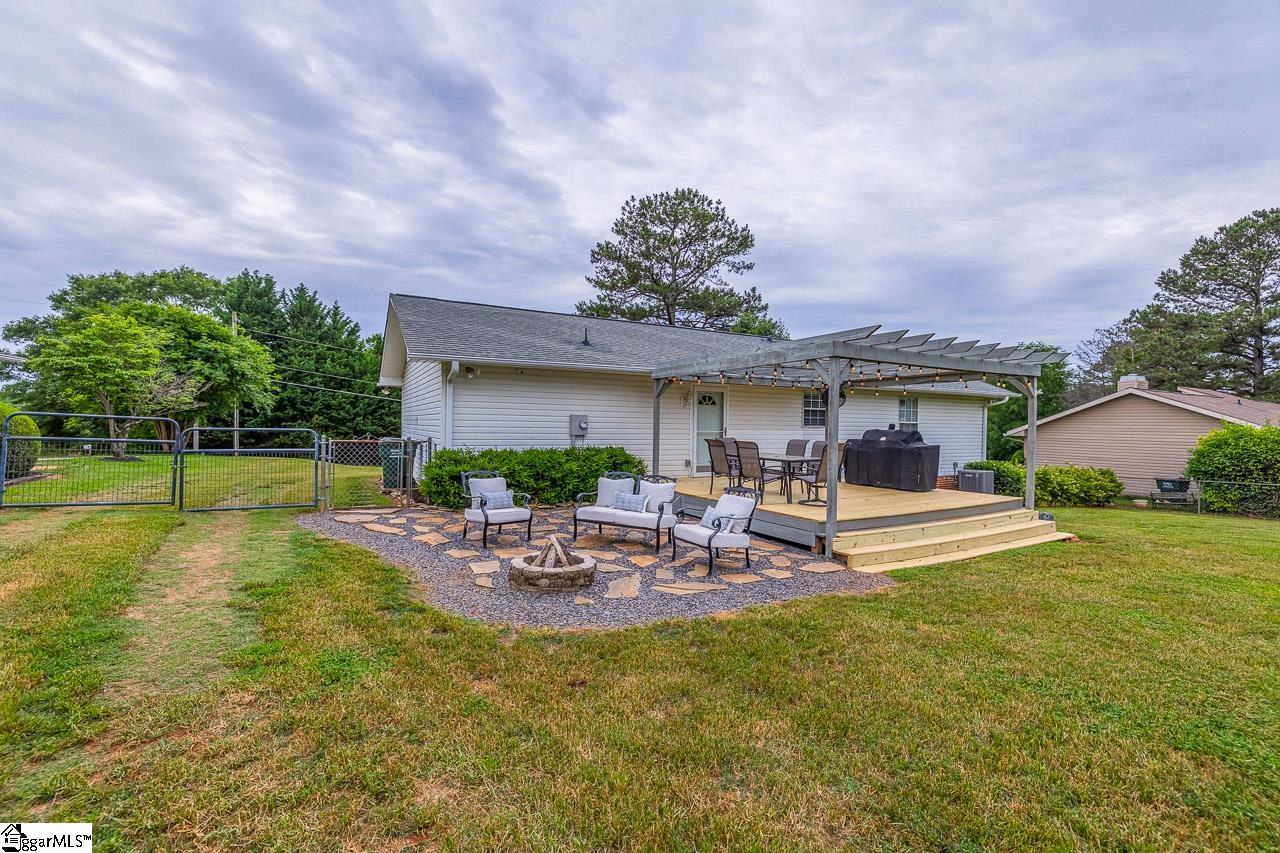217 Ponder Road Greer, SC 29651 - Photo 11 of 19