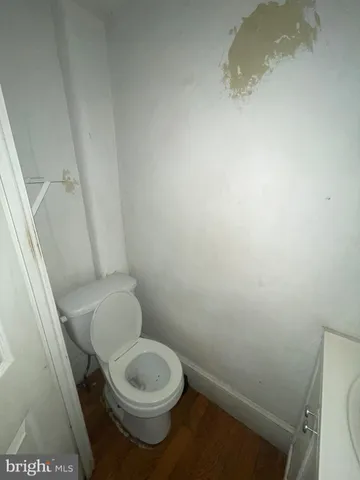 $250,000 | 2324 South 9th Street, Philadelphia, PA 19148