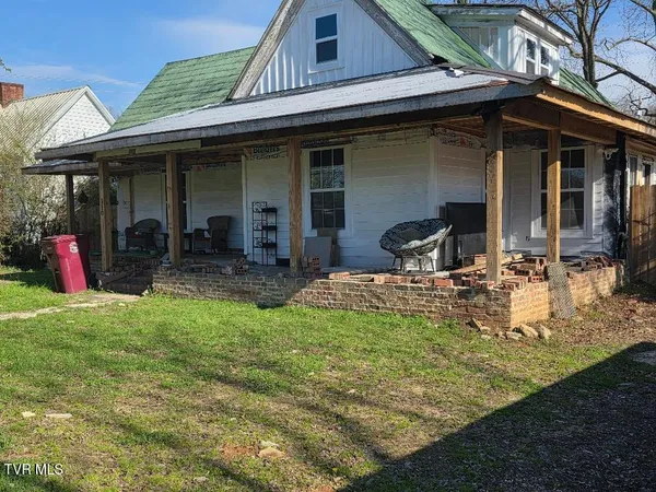 $99,000 | 110 East Pine Street, Johnson City, TN 37601