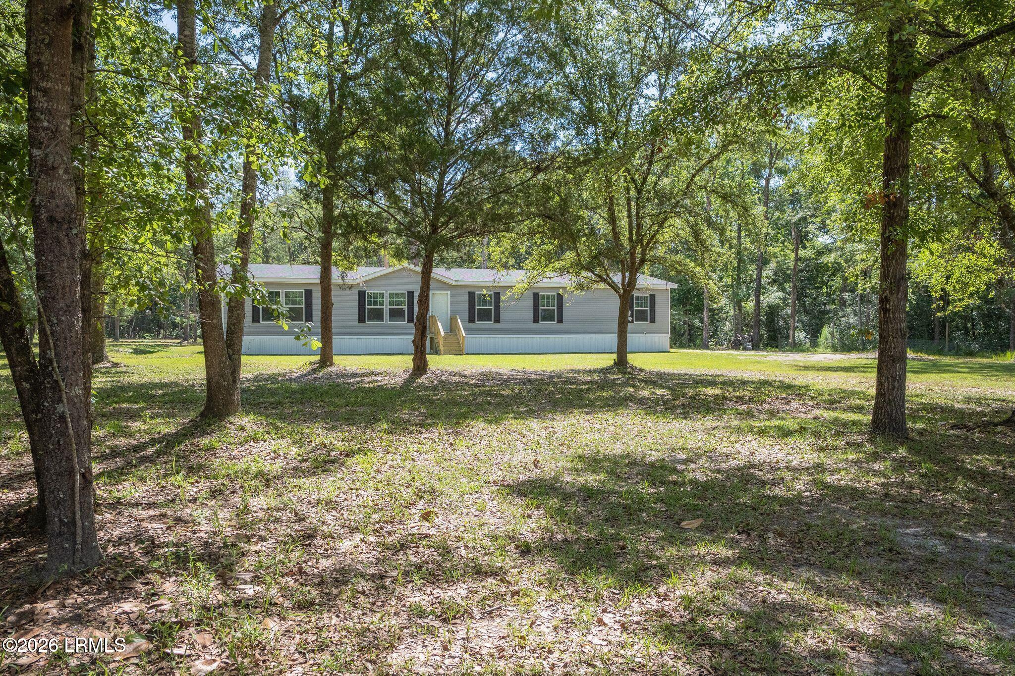 293 Meredith Road Ridgeland, SC 29936 - Photo 3 of 37 jz2606061-1001
