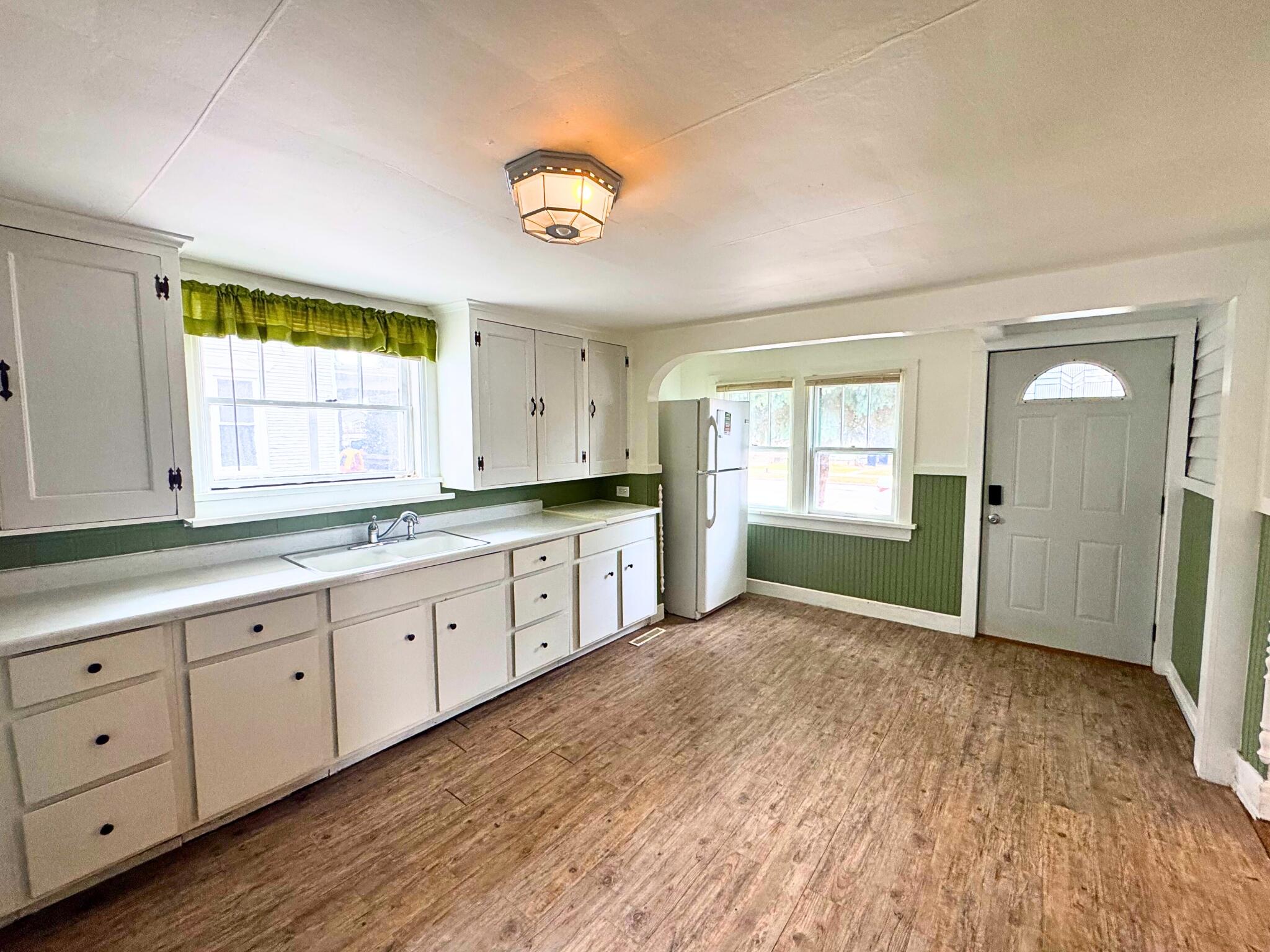 1316 Erie Street Racine, WI 53402 - Photo 4 of 20 Kitchen (M)