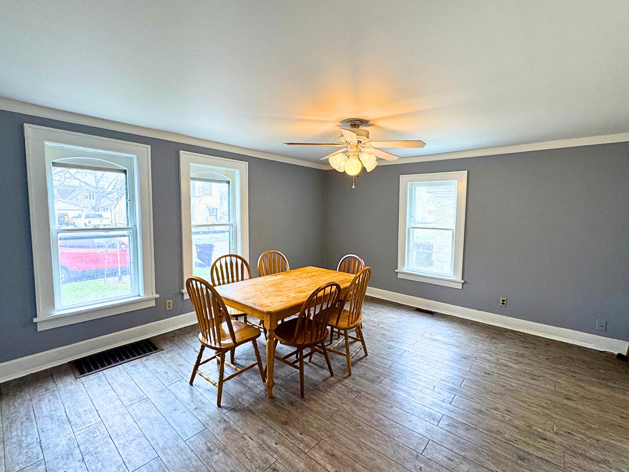 1316 Erie Street Racine, WI 53402 - Photo 6 of 20 Dining/Living (M)