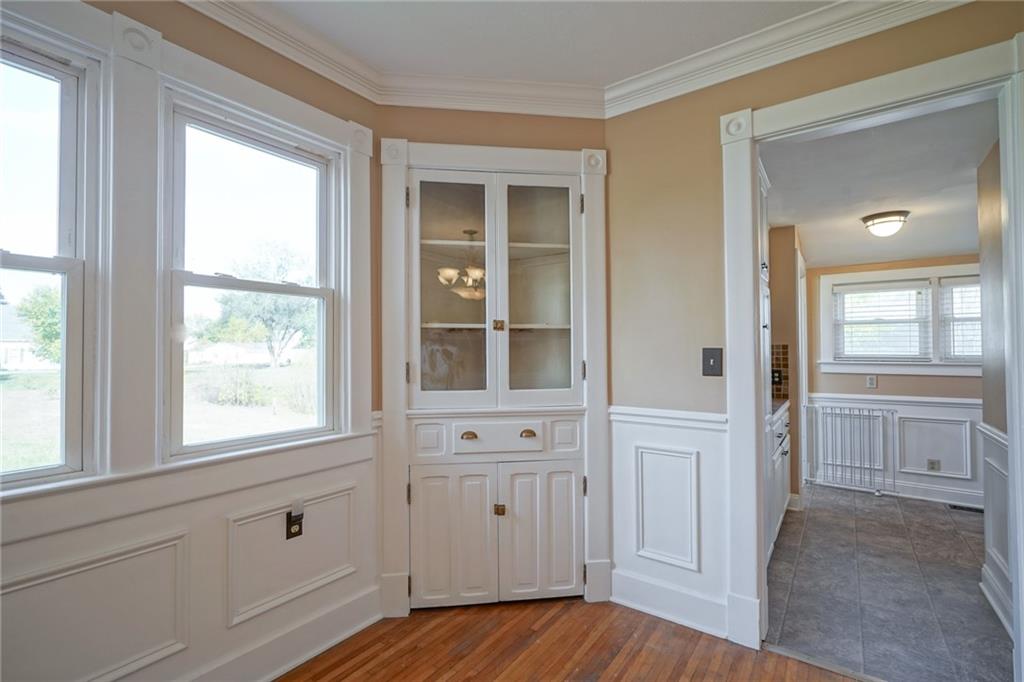 5207 Bluff Road Indianapolis, IN 46217 - Photo 12 of 58 Gallery Image 12