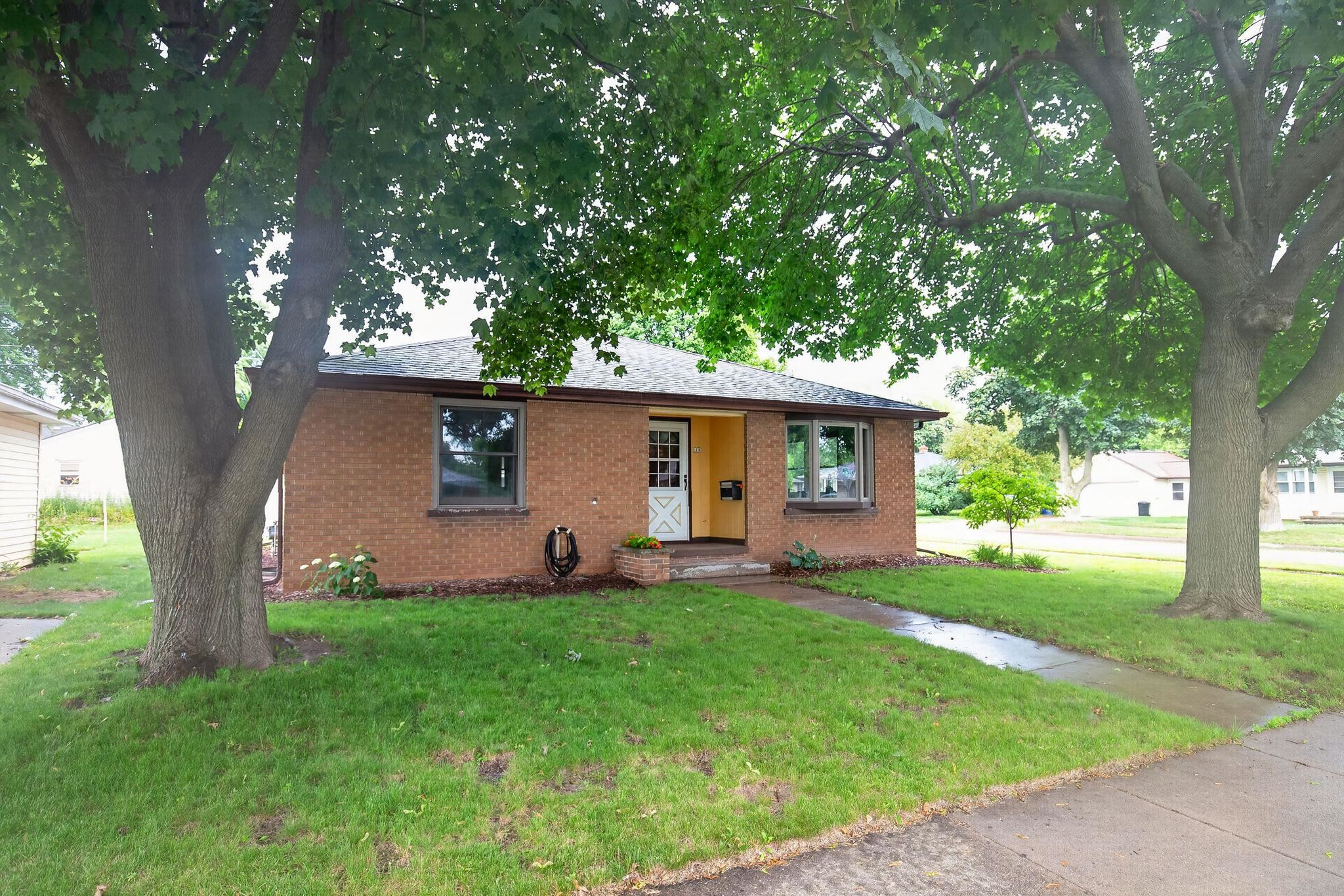 926 East Byrd Street Appleton, WI 54911 - Photo 27 of 34