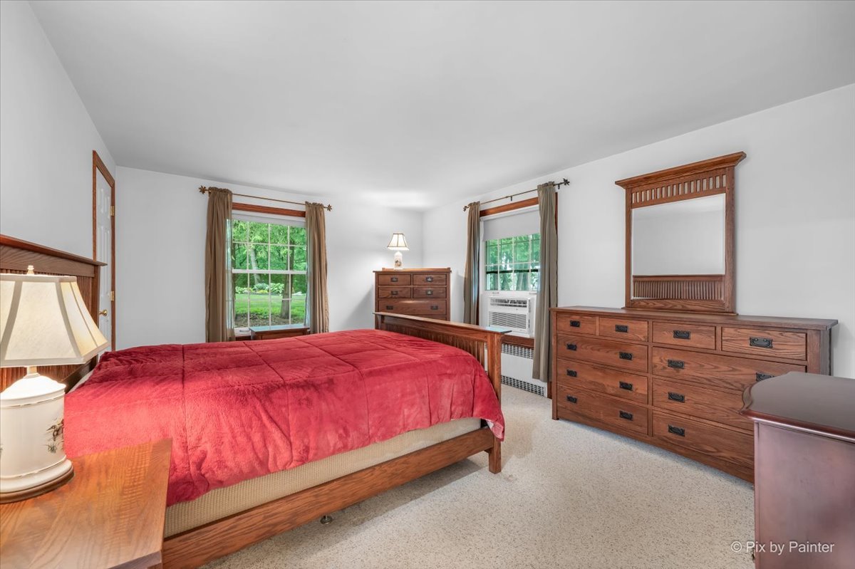 801 Ridgeland Street Fox River Grove, IL 60021 - Photo 9 of 44