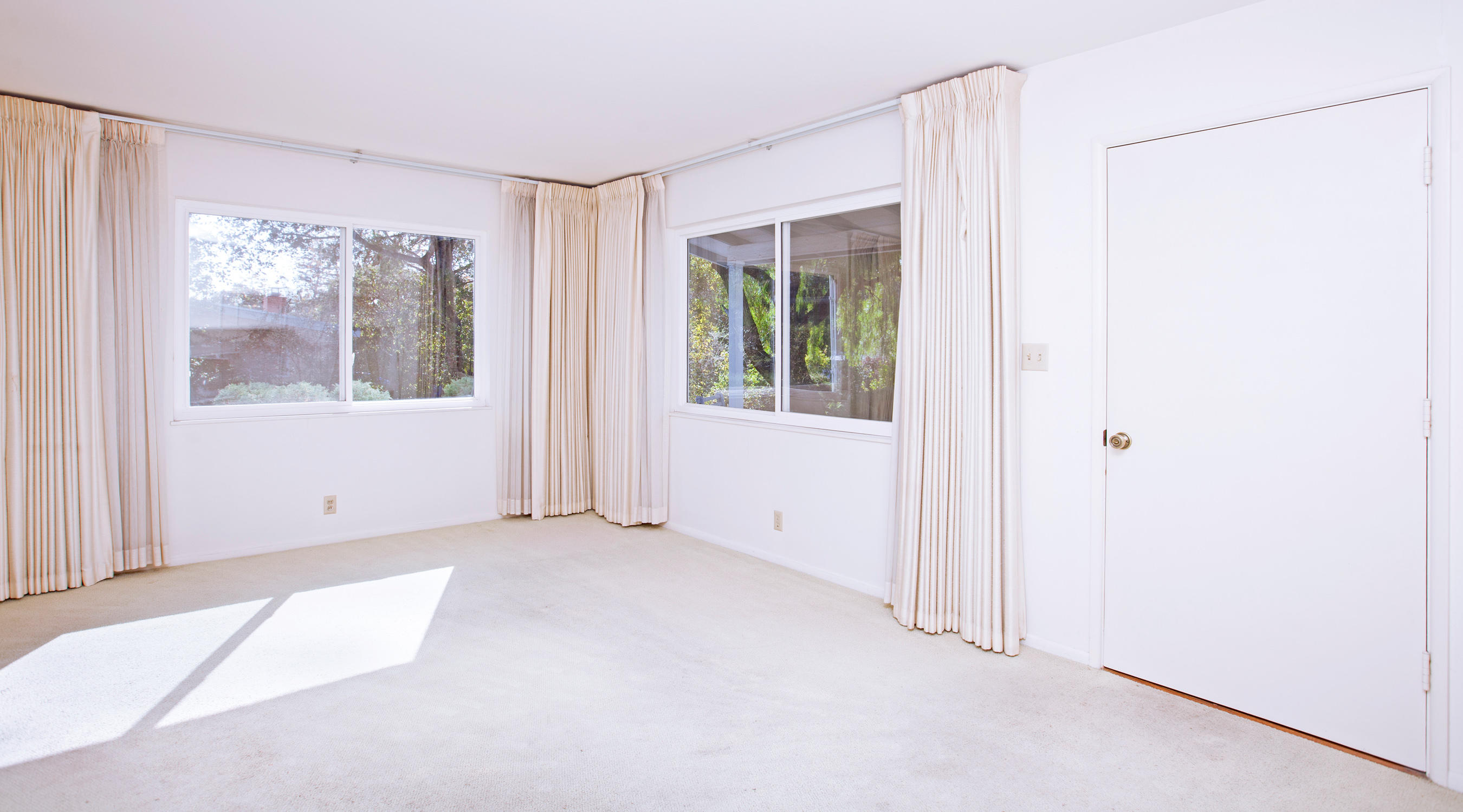 502 North Turnpike Road Santa Barbara, CA 93111 - Photo 5 of 24 Living-room-1-Turnpike-Rd