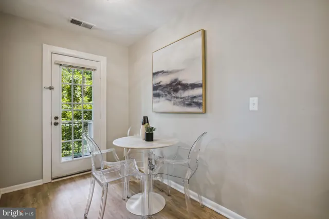 $2,350 | 2623 South Walter Reed Drive, Unit B, Arlington, VA 22206