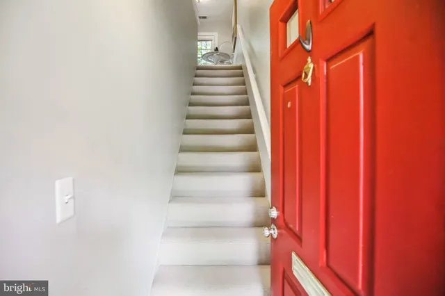 $2,350 | 2623 South Walter Reed Drive, Unit B, Arlington, VA 22206