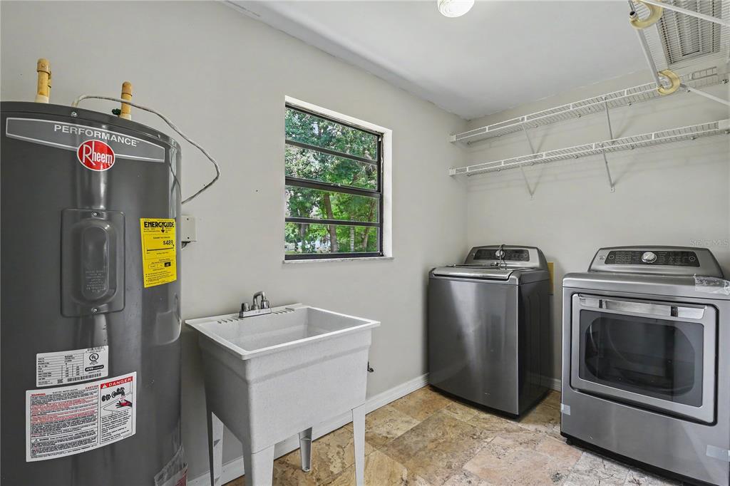 17305 Sherman Road Lutz, FL 33558 - Photo 35 of 89