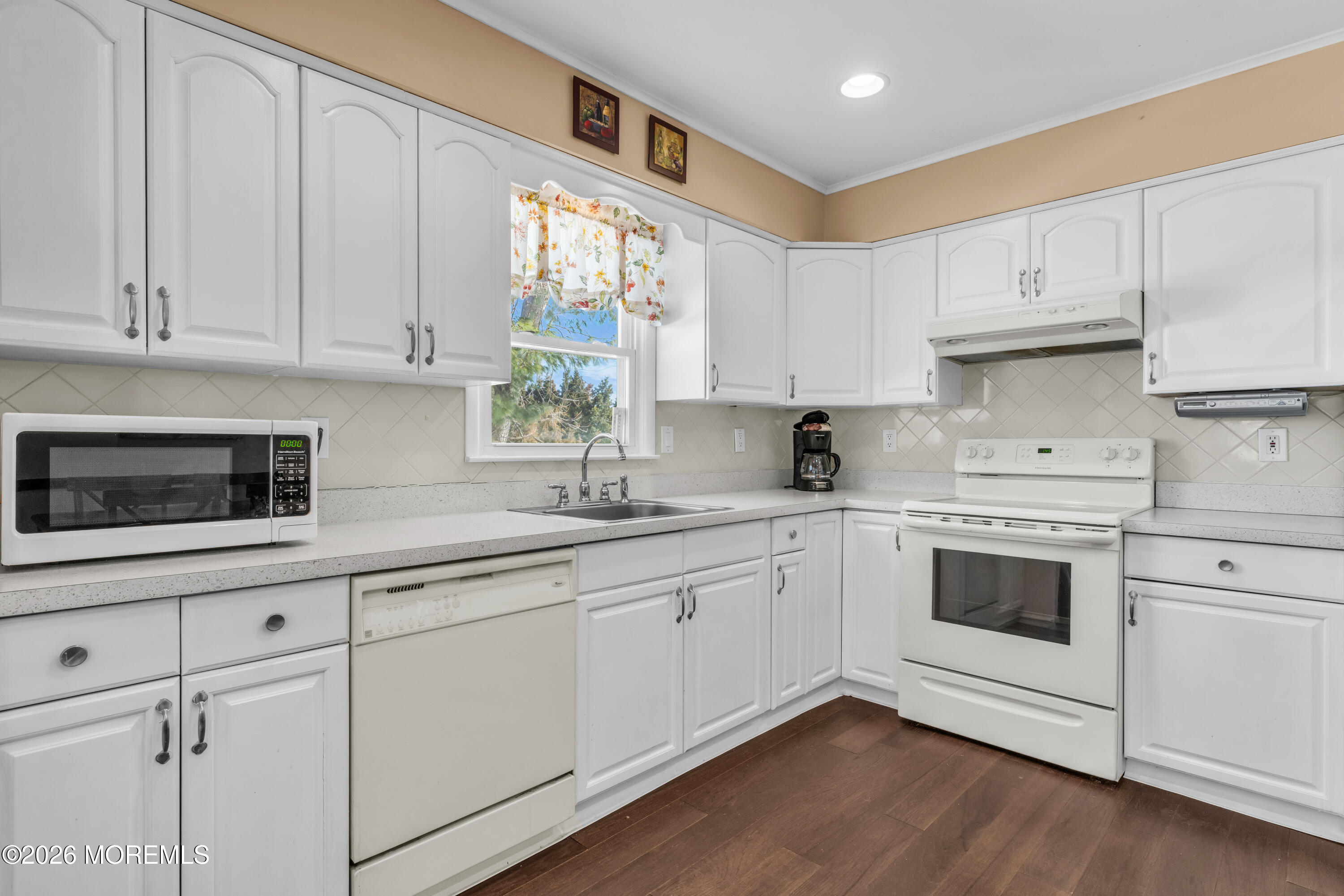 38 Eton Road Toms River, NJ 08757 - Photo 10 of 23 photos_high_resolution_HOM08671