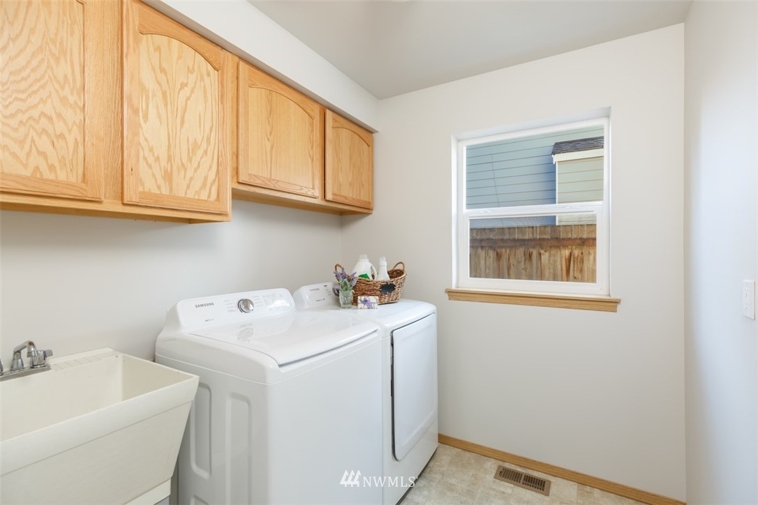 2500 Northeast Helm Street Bremerton, WA 98310 - Photo 17 of 18 Gallery Image 17