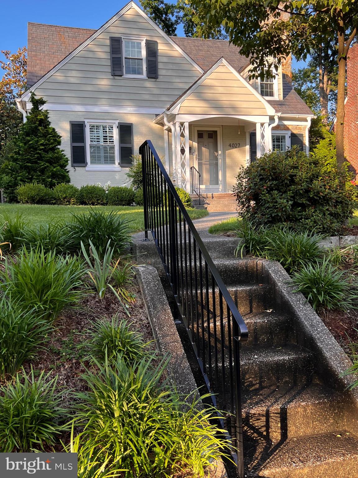 4027 Deepwood Road Baltimore, MD 21218 - Photo 1 of 18