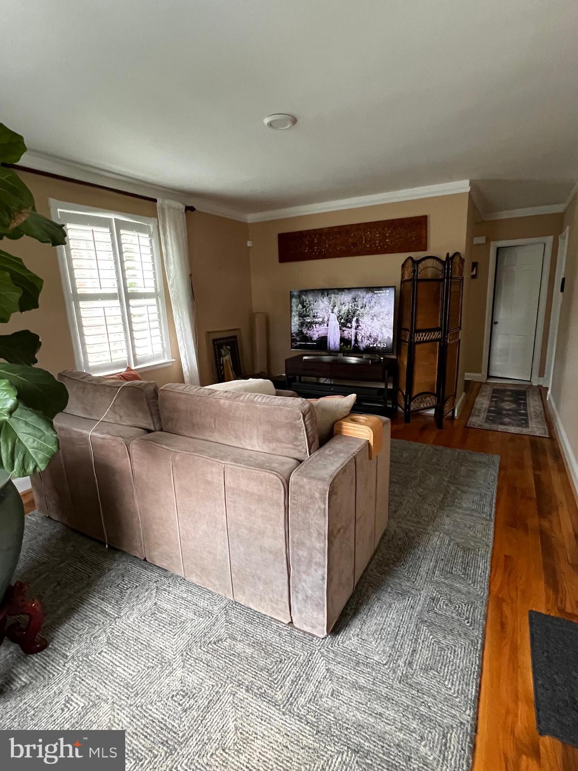 4027 Deepwood Road Baltimore, MD 21218 - Photo 4 of 18