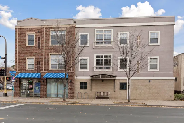 $174,900 | 2803 East 38th Street, Unit 202, Minneapolis, MN 55406