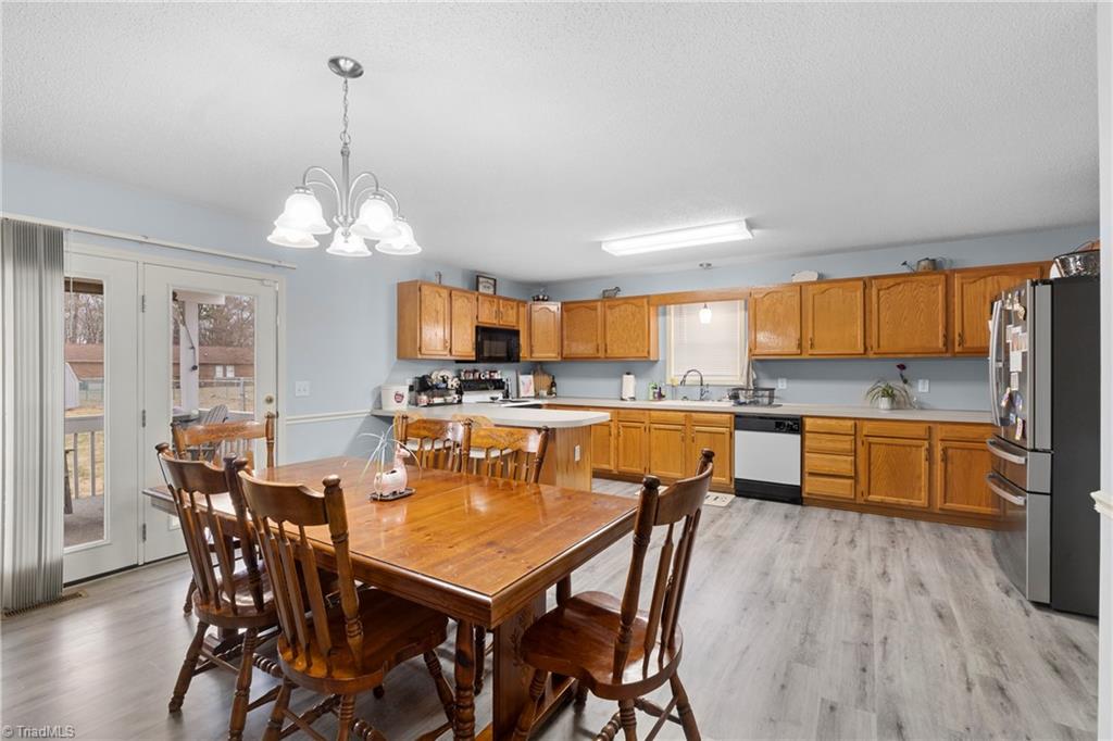 155 Sundial Street Lexington, NC 27295 - Photo 12 of 38