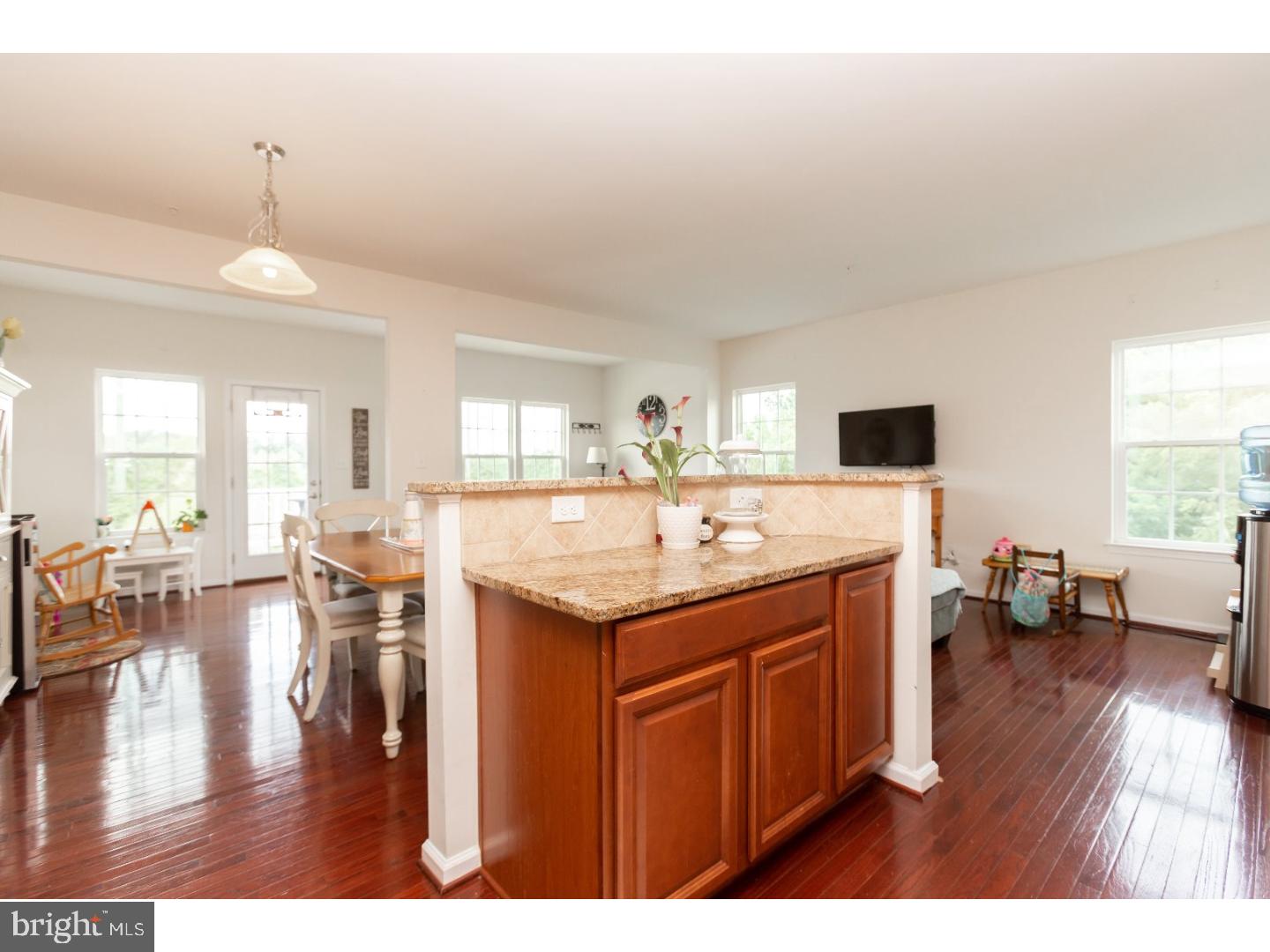 173 Tulsk Road Avondale, PA 19311 - Photo 6 of 23 Gallery Image 6