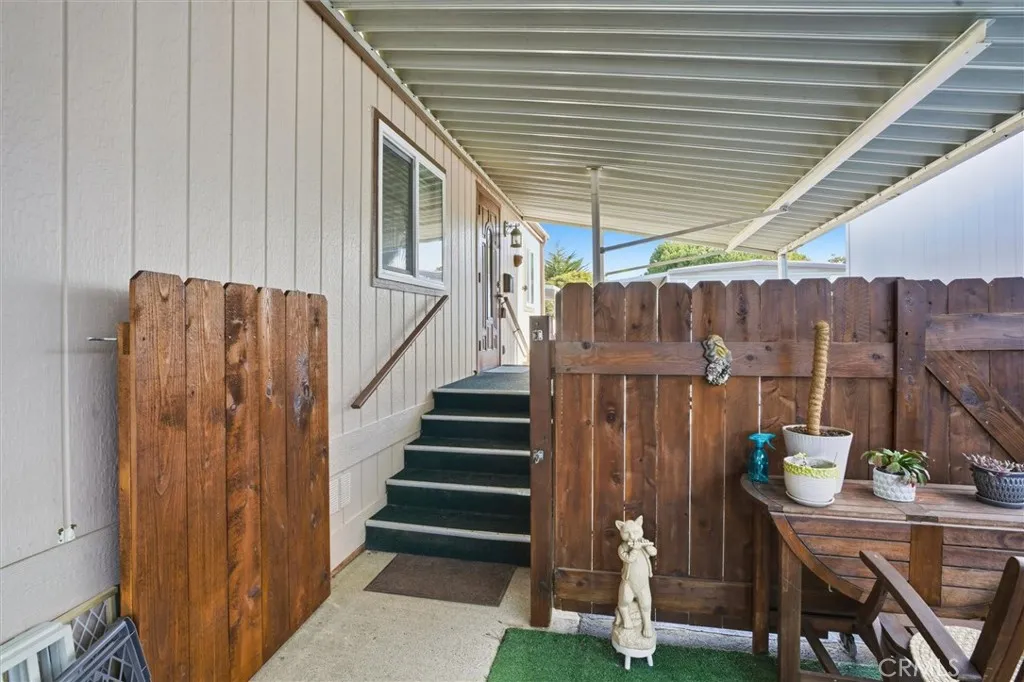 500 Atascadero, Unit D8 Morro Bay, CA 93442 - Photo 6 of 26 a view of outdoor space with seating space