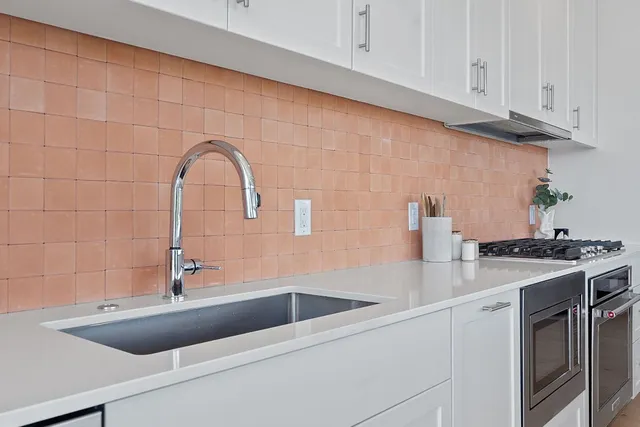 a close view of sink and tap