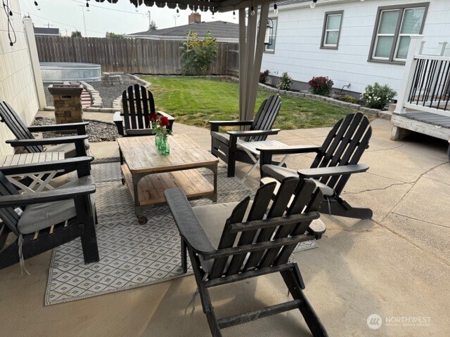 207 West 10th Avenue Ritzville, WA 99169 - Photo 32 of 36 a view of an outdoor sitting area with furniture and garden