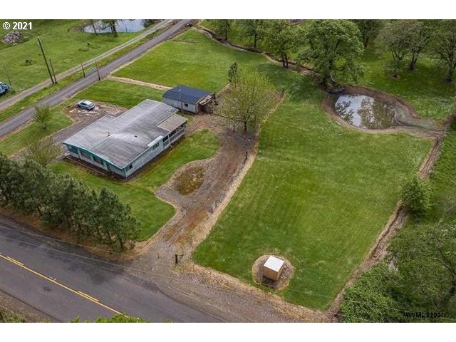 32316 Hidden Valley Road Lebanon, OR 97355 - Photo 13 of 32