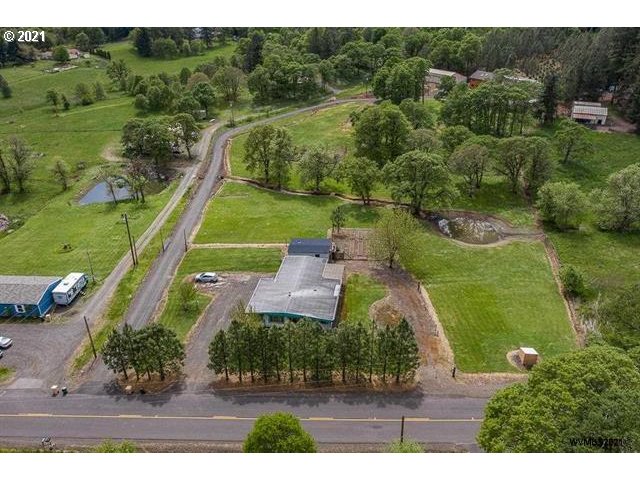 32316 Hidden Valley Road Lebanon, OR 97355 - Photo 4 of 32