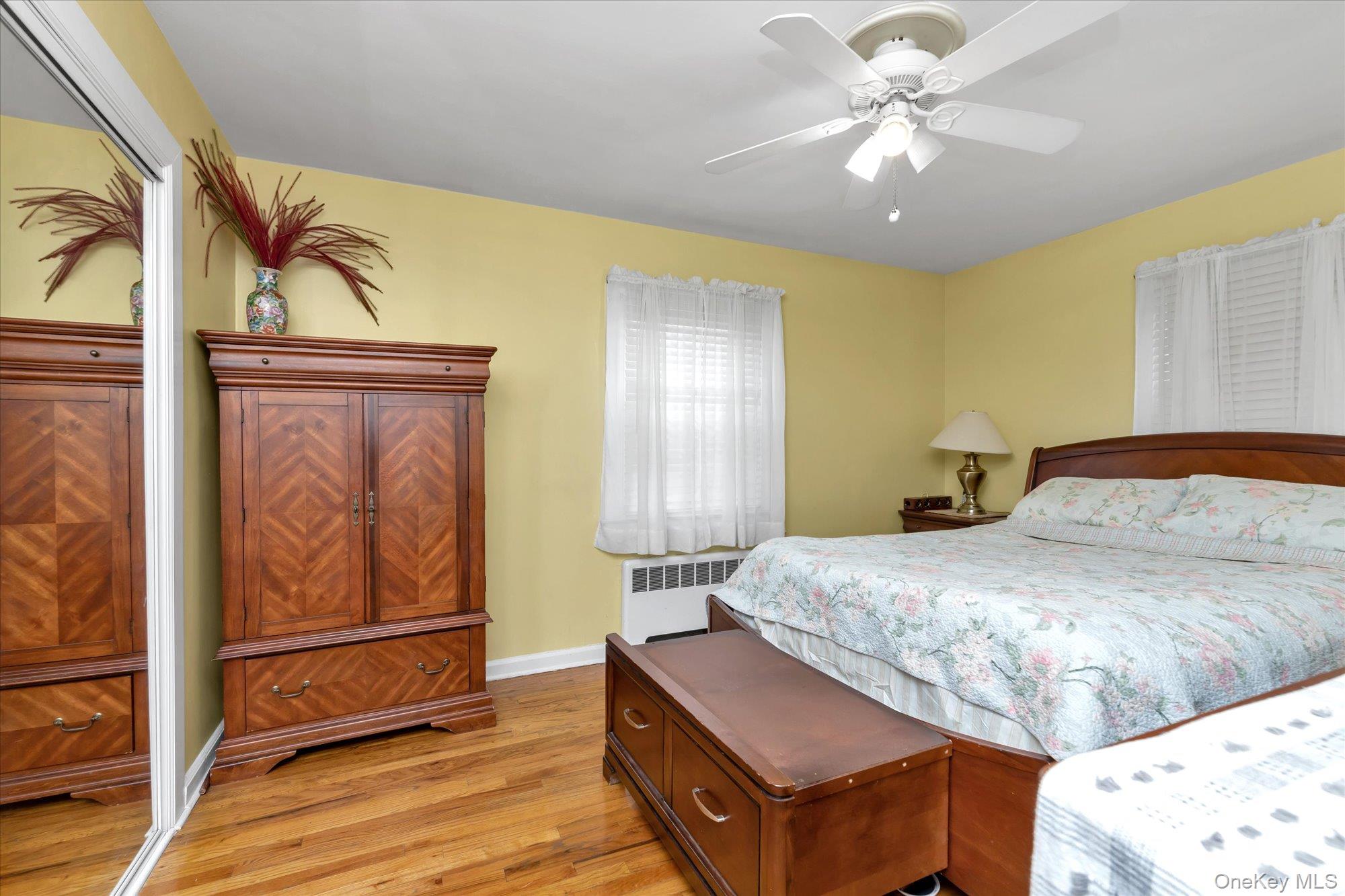 89 Foster Avenue Valley Stream, NY 11580 - Photo 13 of 20 Primary bedroom