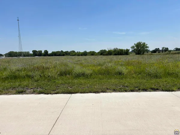 $505,000 | 600 Road 180, Emporia, KS 66801