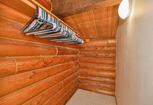 $575,000 | 42325 North Sylvan Road, Elk, WA 99009