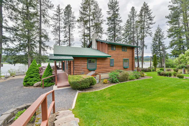$575,000 | 42325 North Sylvan Road, Elk, WA 99009