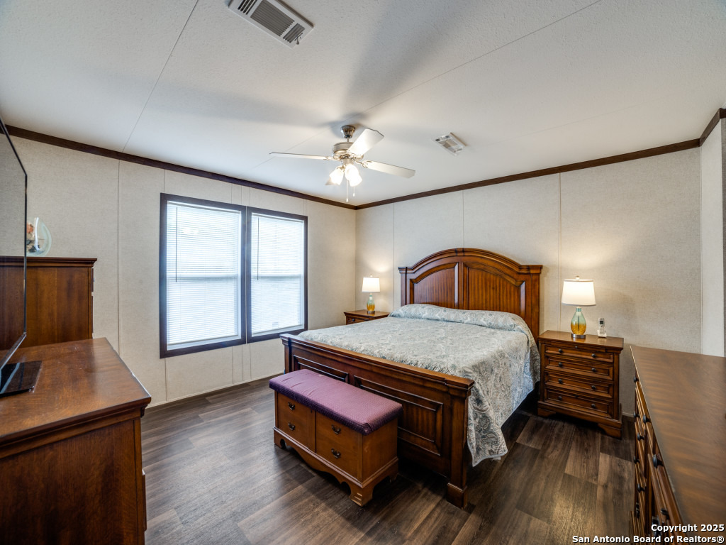 825 Valley Vista Road Tarpley, TX 78883 - Photo 19 of 33