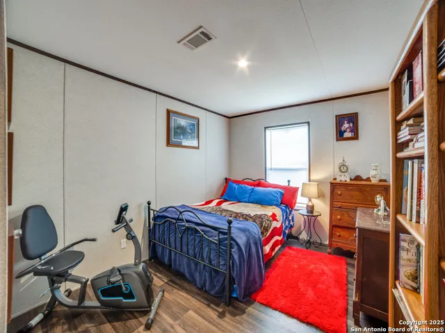 $559,000 | 825 Valley Vista Road, Tarpley, TX 78883