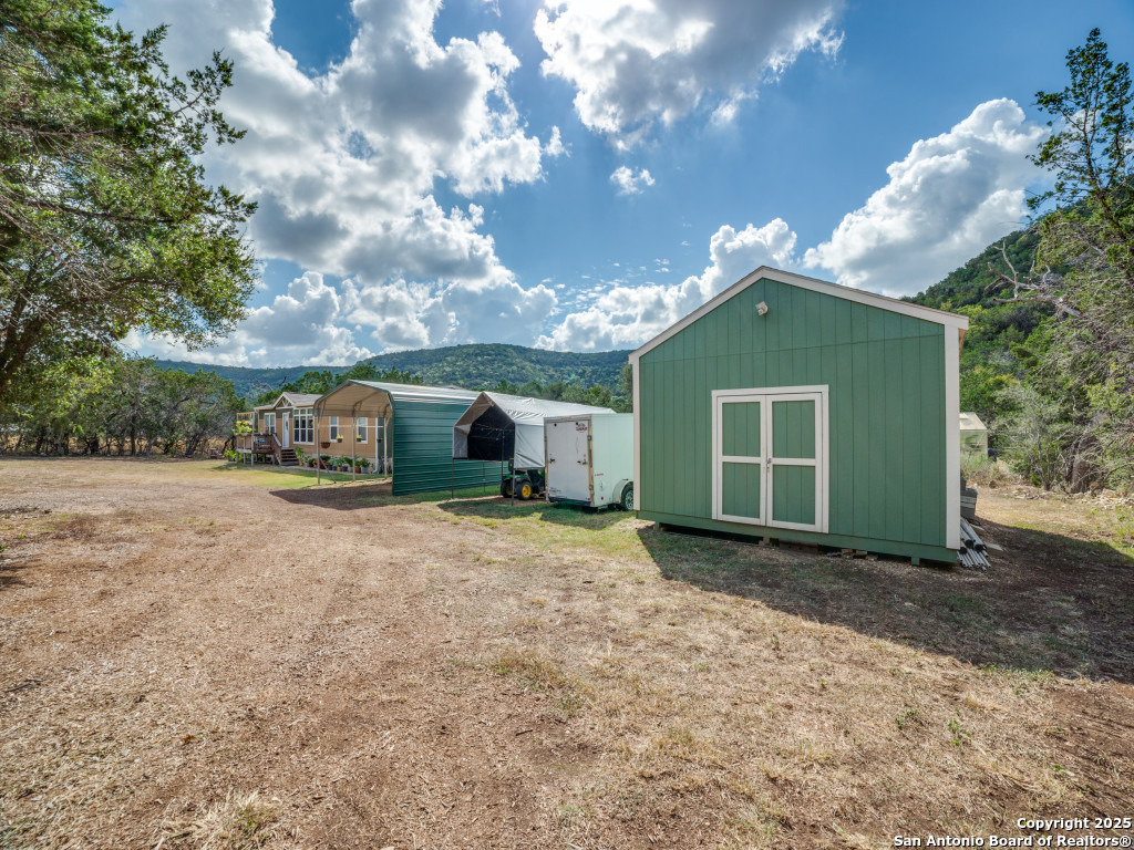 825 Valley Vista Road Tarpley, TX 78883 - Photo 4 of 33