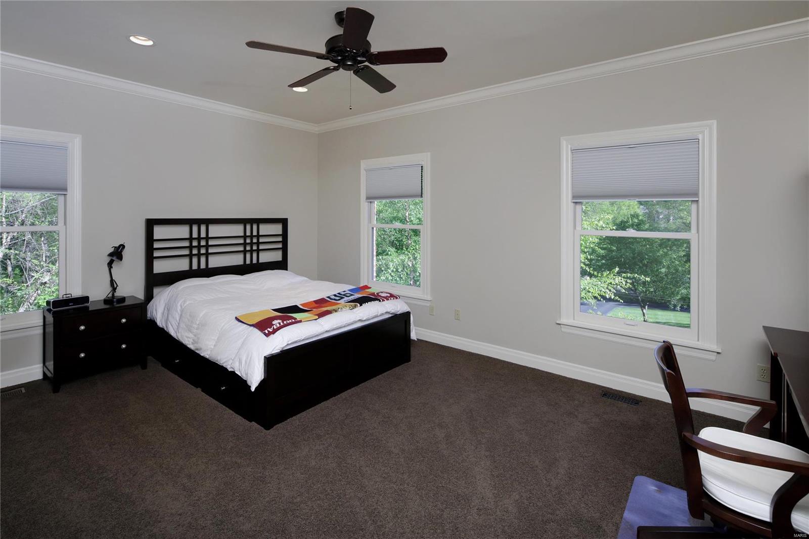 565 Barnes Road Ladue, MO 63124 - Photo 21 of 34