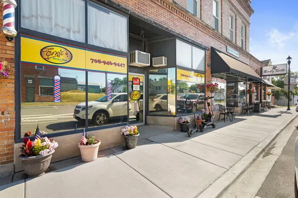 $33,000 | 648 Penfield Street, Beecher, IL 60401