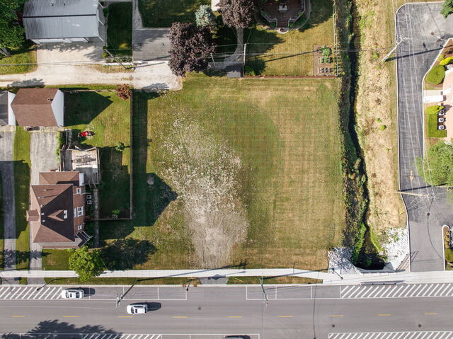 648 Penfield Street Beecher, IL 60401 - Photo 3 of 15 a view of fountain in the street