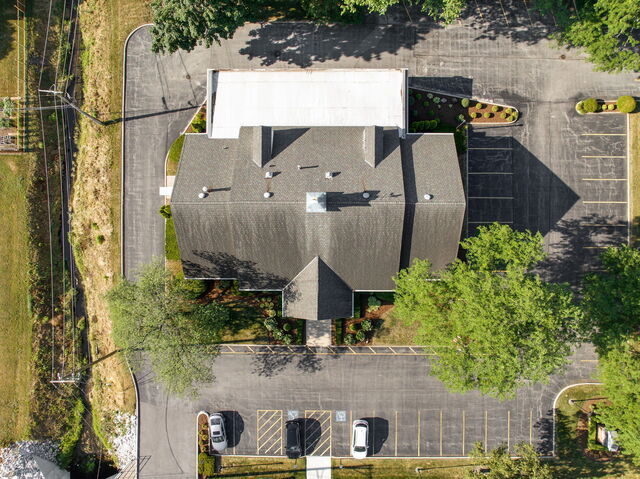 648 Penfield Street Beecher, IL 60401 - Photo 8 of 15 an aerial view of residential houses with outdoor space