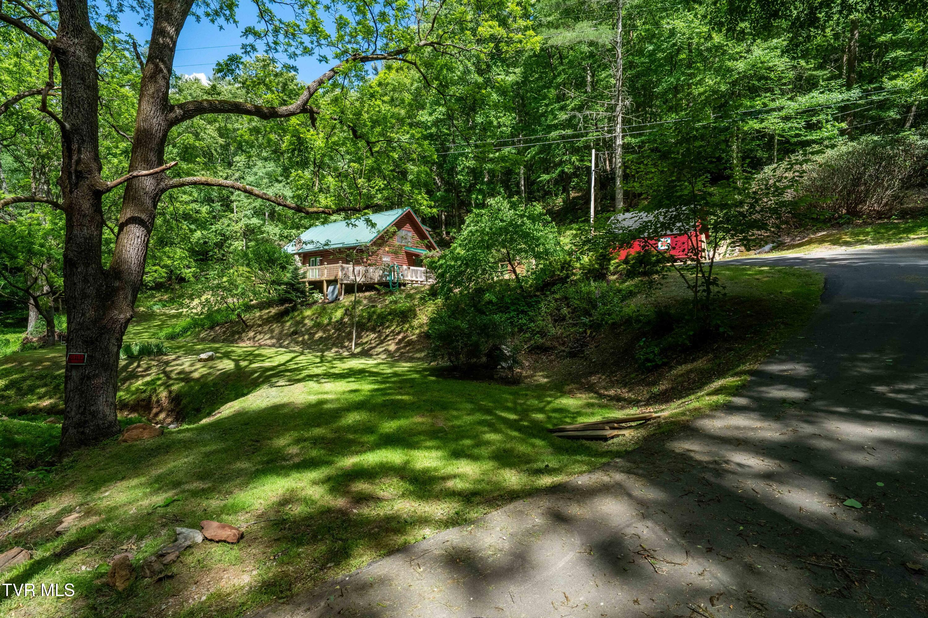 109 Hatley Hollow Road Butler, TN 37640 - Photo 43 of 74 109 Hatley Hollow Road (52 of 74)