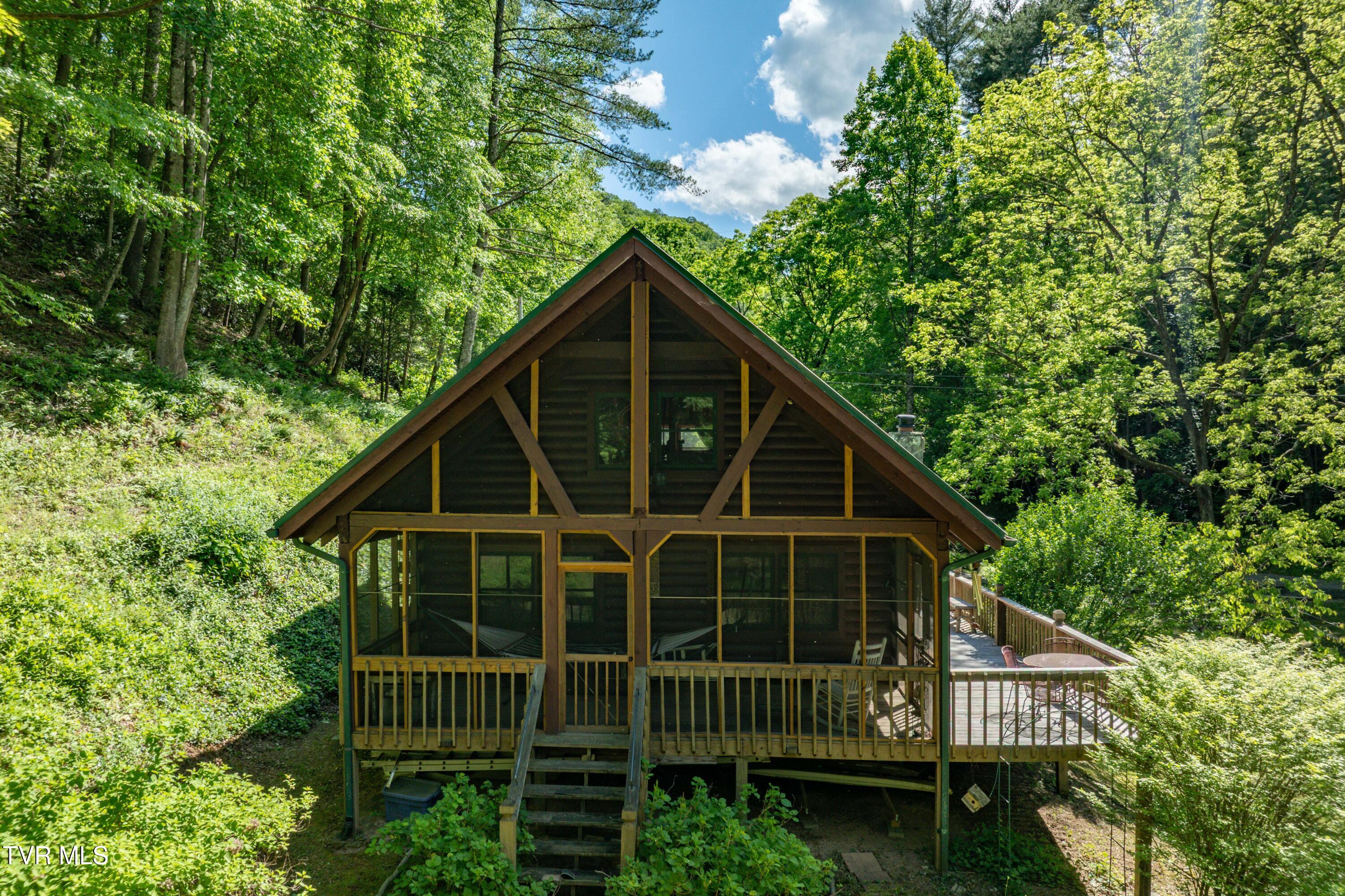 109 Hatley Hollow Road Butler, TN 37640 - Photo 8 of 74 109 Hatley Hollow Road (17 of 74)