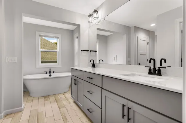 $4,500 | 7252 61st Street South, Cottage Grove, MN 55016