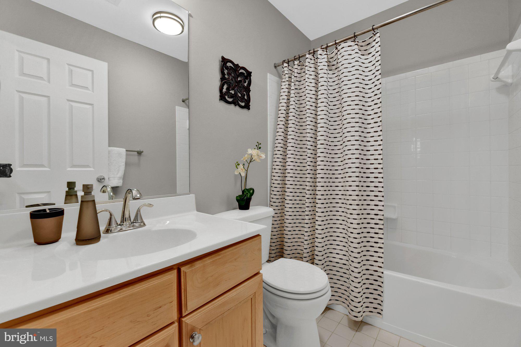 2068 Clipper Park Road Baltimore, MD 21211 - Photo 23 of 31 Master En Suite