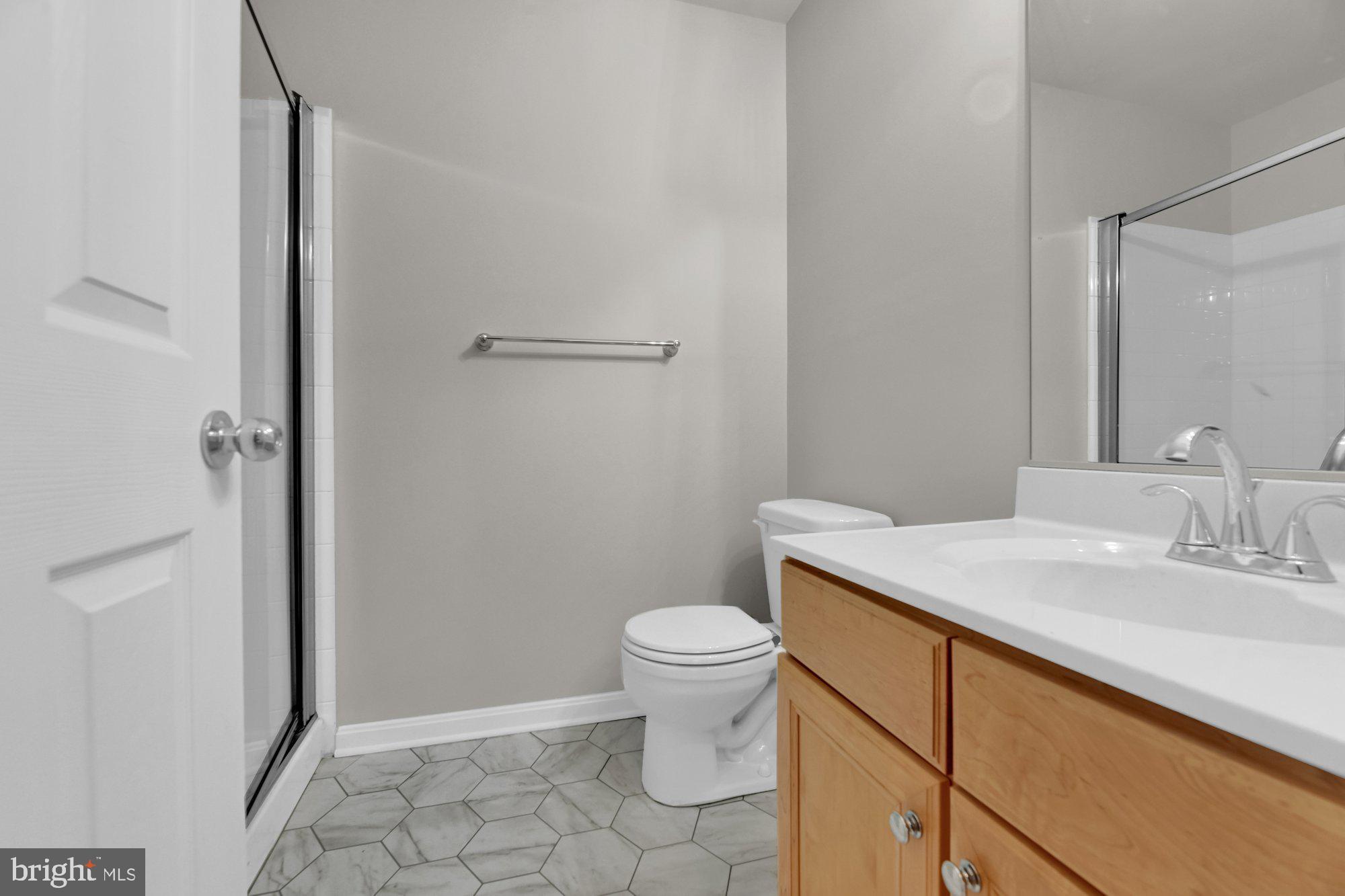 2068 Clipper Park Road Baltimore, MD 21211 - Photo 8 of 31 Full Bath