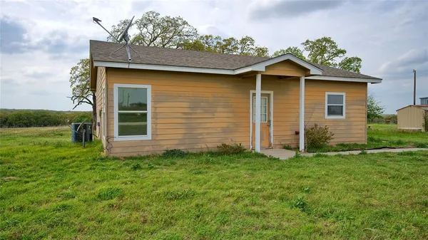 $420,000 | 688 Alamo Road, Montague, TX 76251
