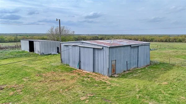 $420,000 | 688 Alamo Road, Montague, TX 76251