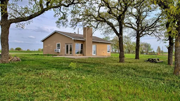 $420,000 | 688 Alamo Road, Montague, TX 76251