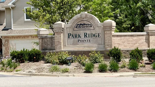 $417,000 | 1761 Pavilion Way, Unit 301, Park Ridge, IL 60068