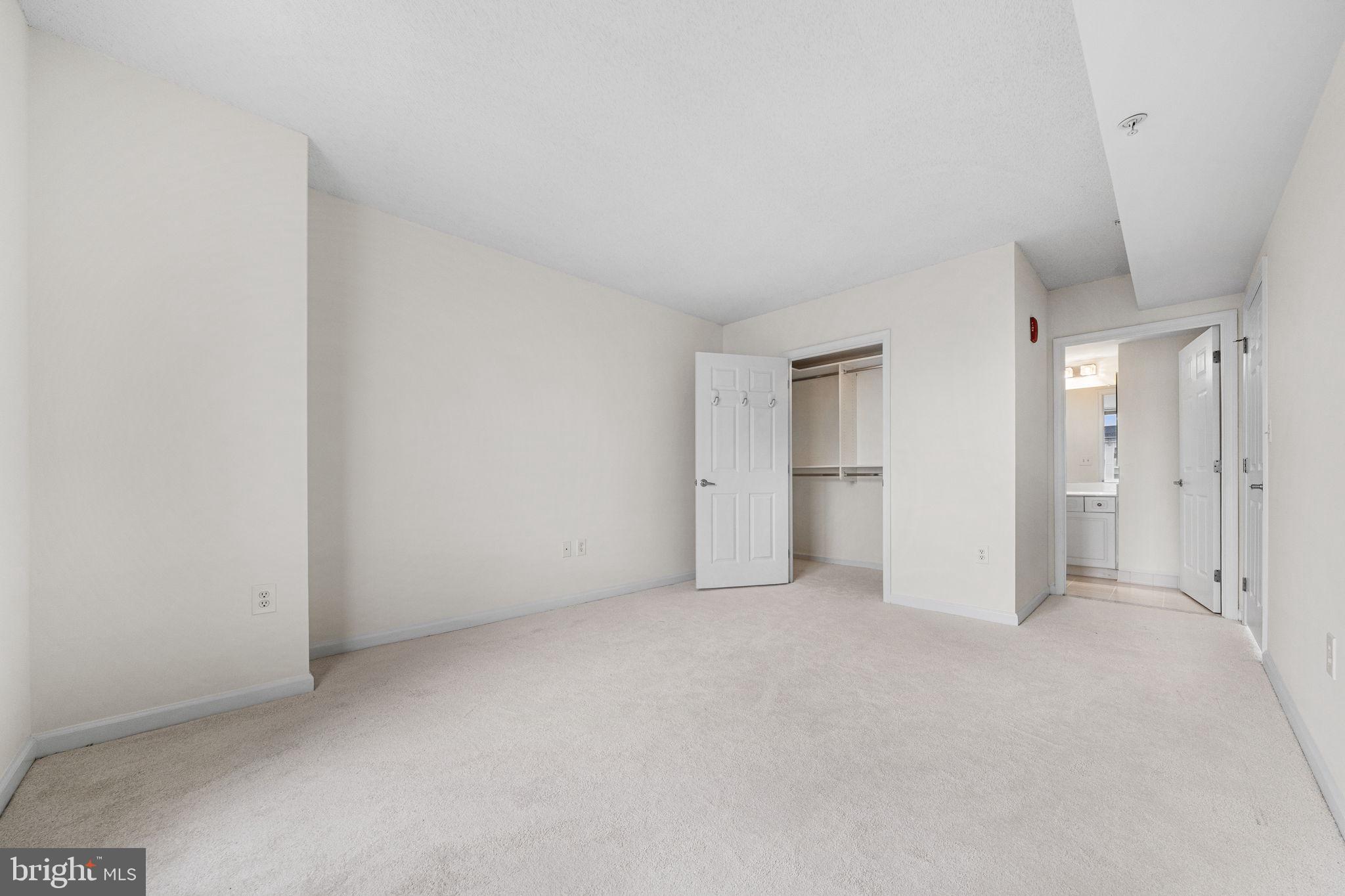 2726 Gallows Road, Unit 619 Vienna, VA 22180 - Photo 12 of 26