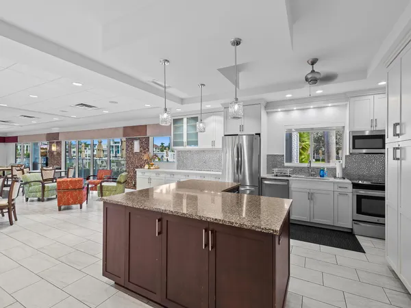 $3,800 | 3310 South Ocean Boulevard, Unit 525D, Highland Beach, FL 33487