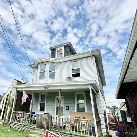 $2,000 | 1932 Chambers Street, Hamilton, NJ 08610