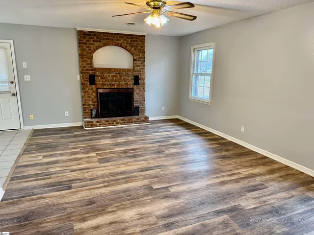 $262,500 | 228 Green Ridge Drive, Moore, SC 29369